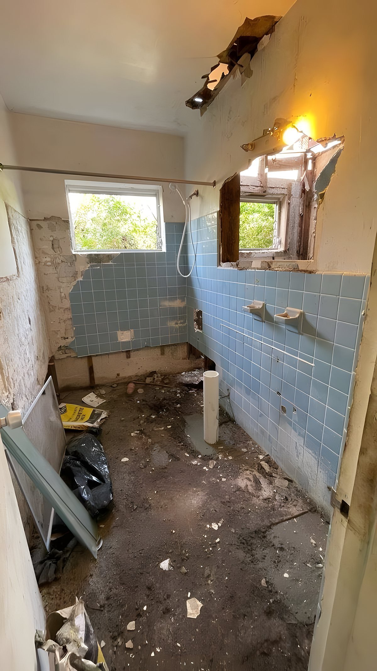Bathroom before renovation