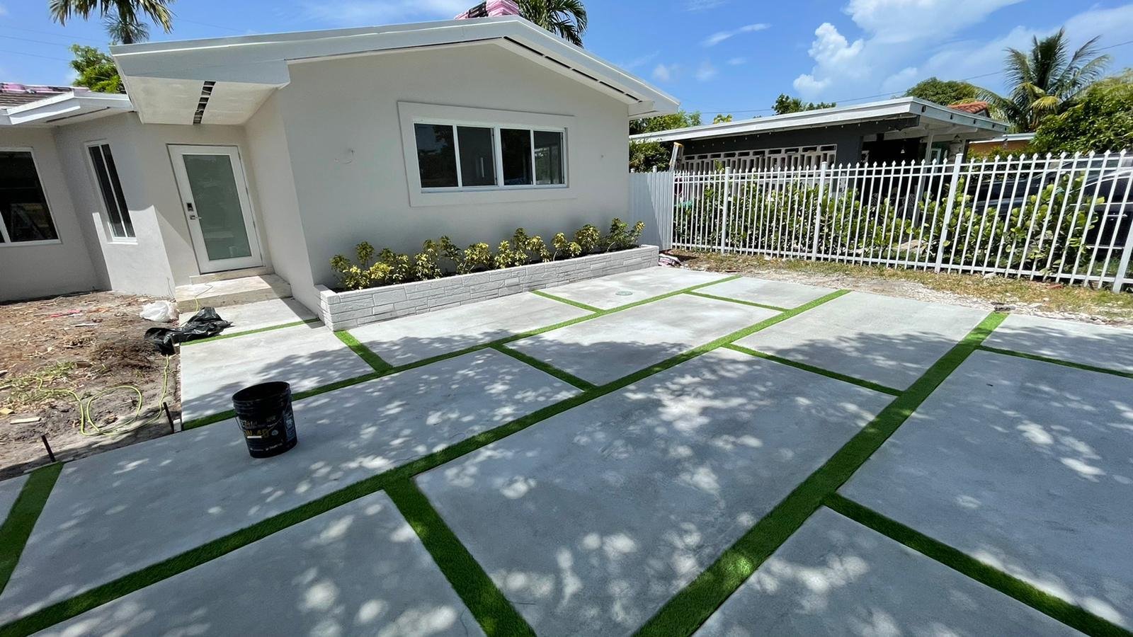 Construction photo, Biscayne Park
