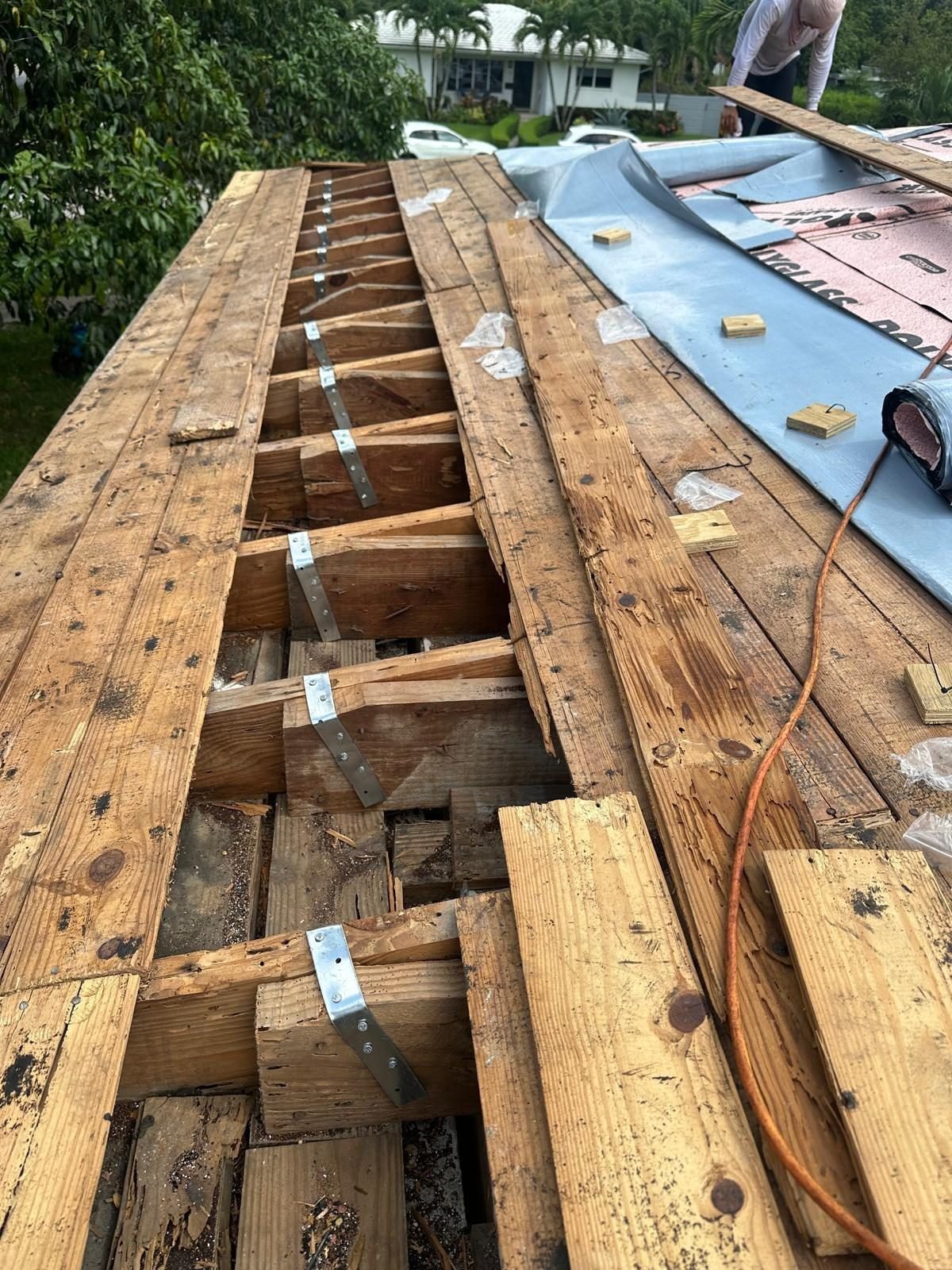 Construction photo, Shores Crest