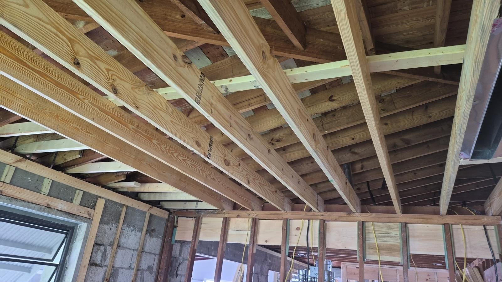 Construction photo, Shores Crest